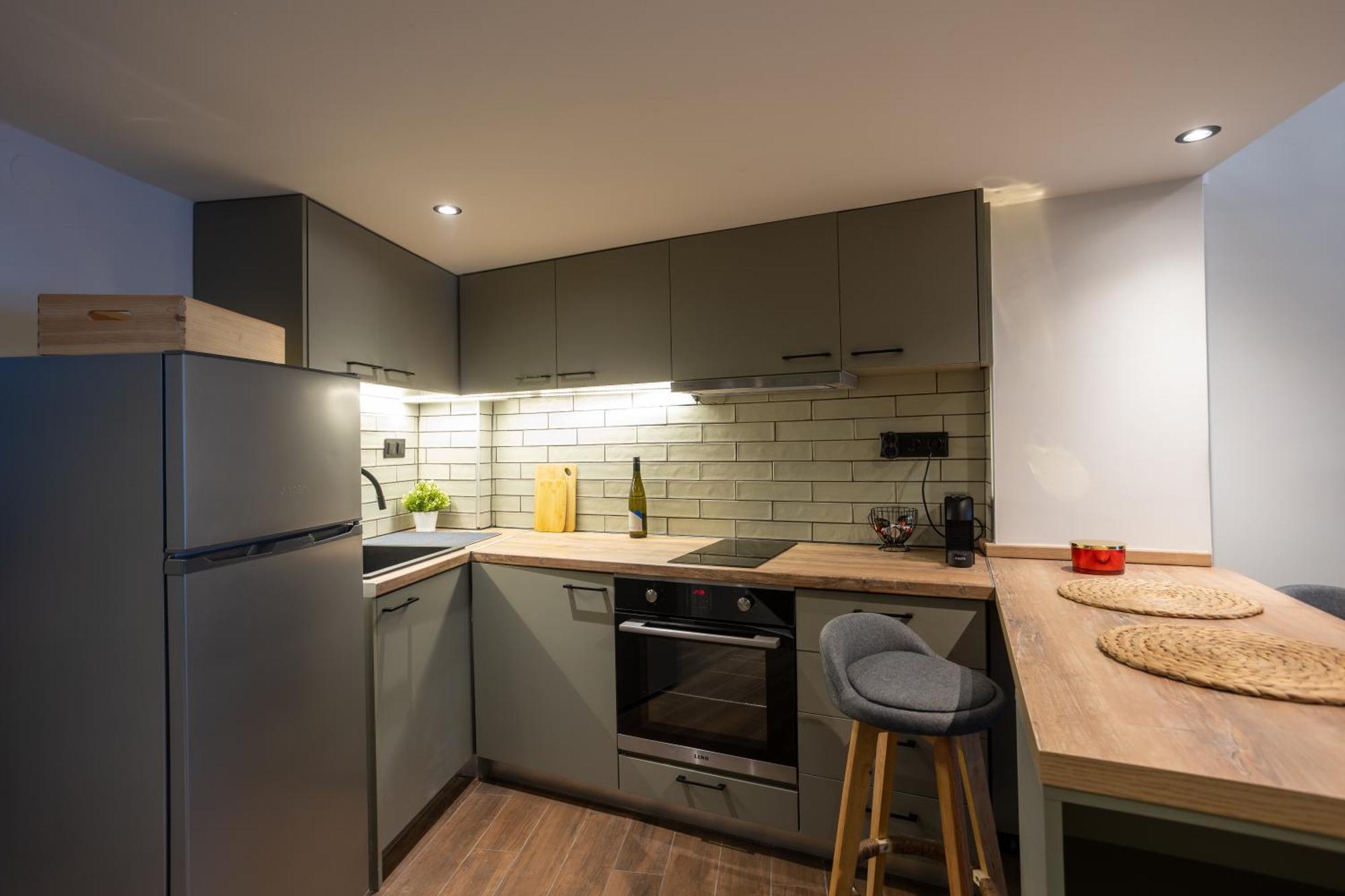 100mbps Smart Tv Ac Self Check-in Full Kitchen Apartment Thessaloniki